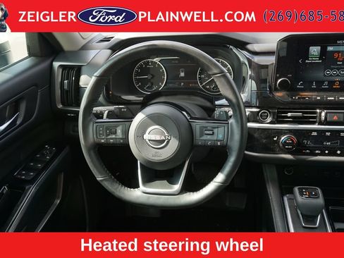 Used 2023 Nissan Pathfinder SL w/ SL Premium Package AWD/4WD image 17