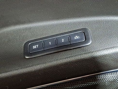 Used 2017 GMC Yukon SLT image 24