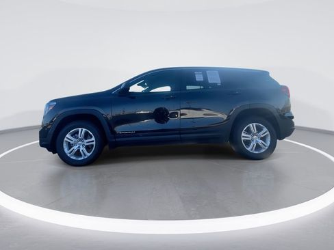 Used 2024 GMC Terrain SLE image 5