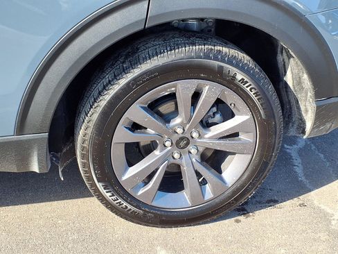 Used 2025 Ford Explorer Active w/ Active Comfort Package image 28