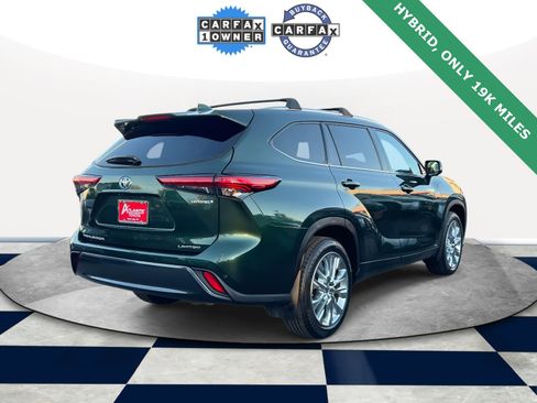 Used 2023 Toyota Highlander Limited image 5