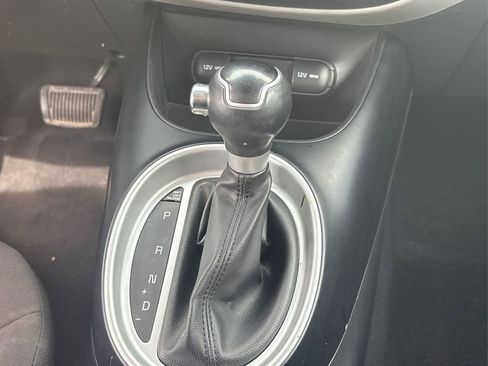 Used 2016 Kia Soul FWD image 26