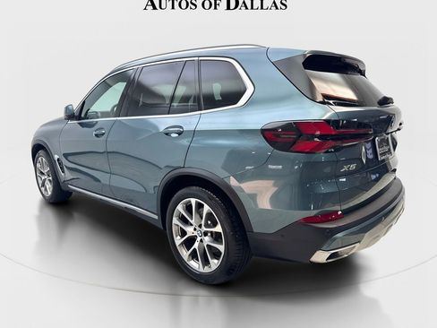 Used 2024 BMW X5 xDrive40i w/ Parking Assistance Package AWD/4WD image 9