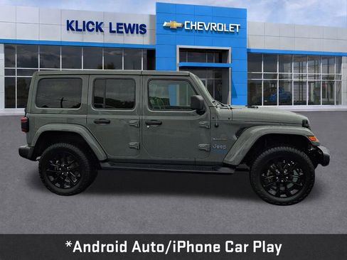 Used 2021 Jeep Wrangler Unlimited Sahara w/ Cold Weather Group AWD/4WD image 9