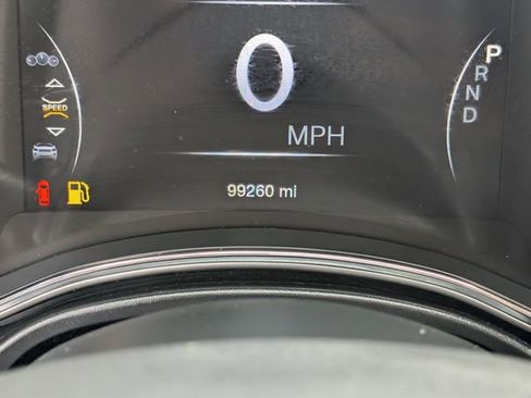 Used 2019 Jeep Grand Cherokee Limited image 16