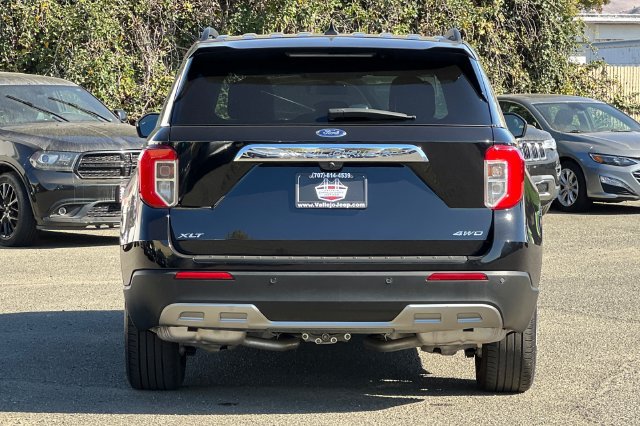 Used 2023 Ford Explorer XLT w/ Equipment Group 202A AWD/4WD image 5