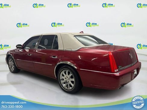 Used 2009 Cadillac DTS Base w/ Trunk Convenience Package image 8