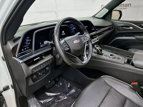 Used 2023 Cadillac Escalade ESV Sport w/ Touring Package AWD/4WD image 10