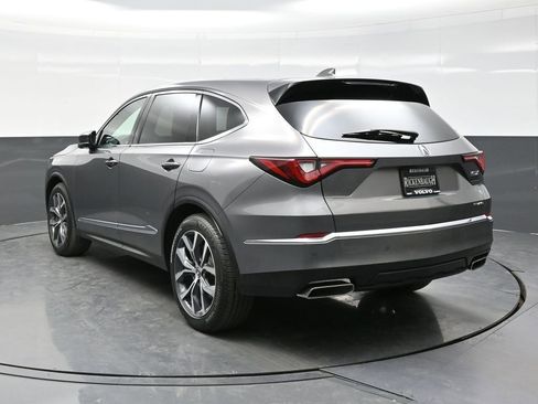 Used 2023 Acura MDX SH-AWD w/ Technology Package image 5