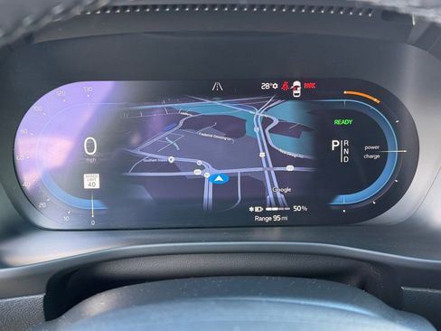 Certified 2023 Volvo XC40 Recharge Ultimate image 32