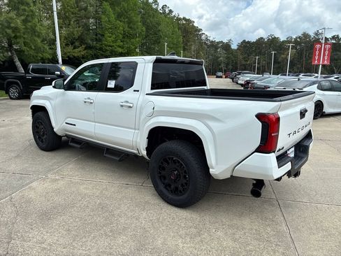 New 2026 Toyota Tacoma SR5 AWD/4WD image 3