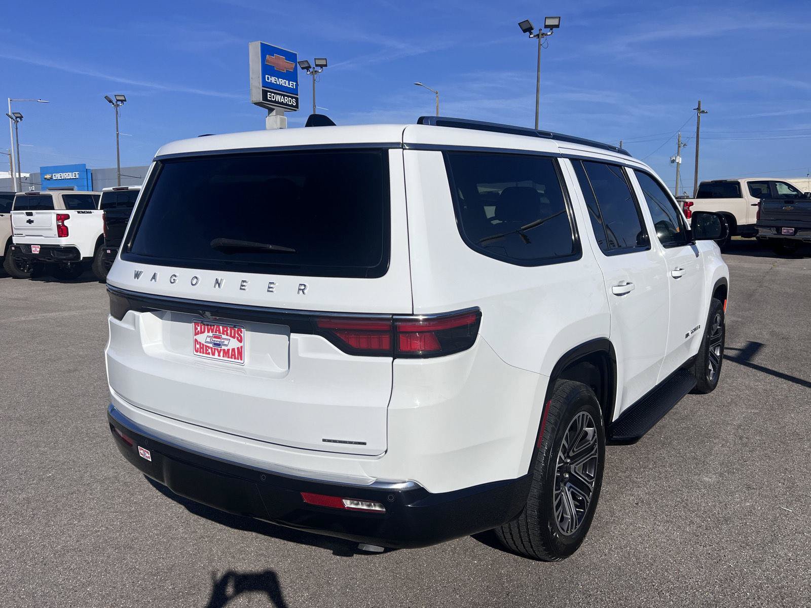 Used 2024 Jeep Wagoneer Series II AWD/4WD image 37