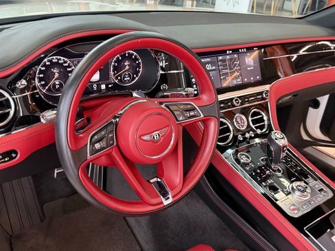 Used 2020 Bentley Continental GT image 42