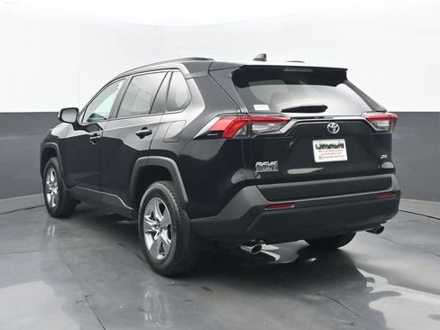 Used 2025 Toyota RAV4 XLE w/ Convenience Package FWD image 3
