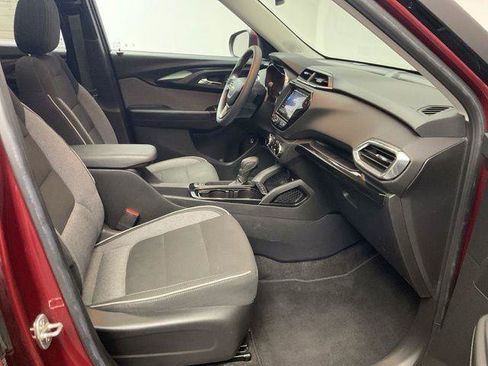 Certified 2022 Chevrolet TrailBlazer LT w/ Sun and Liftgate Package FWD image 28