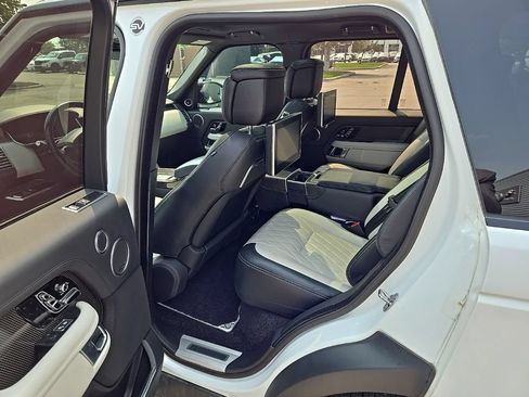 Used 2019 Land Rover Range Rover SV Autobiography Dynamic AWD/4WD image 17