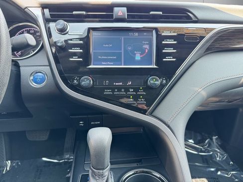Used 2019 Toyota Camry LE FWD image 15