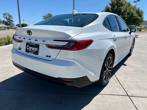 Used 2026 Toyota Camry XSE AWD/4WD image 7