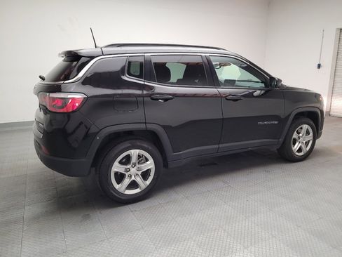 Used 2024 Jeep Compass Latitude image 10