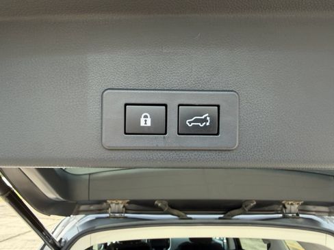Used 2020 Subaru Ascent Premium w/ Convenience Package AWD/4WD image 14