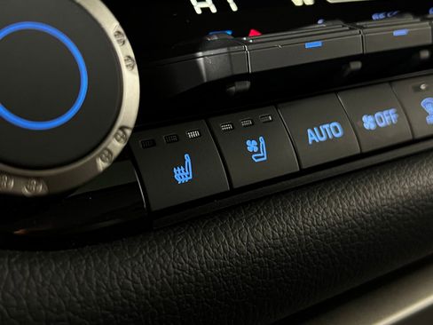 Certified 2023 Toyota Sequoia Limited image 22