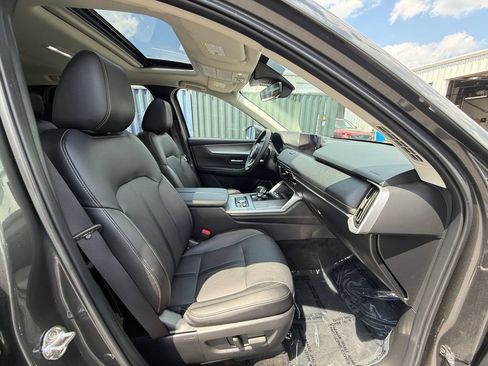 Used 2024 MAZDA CX-90 Plug-In Hybrid w/ Preferred AWD/4WD image 23