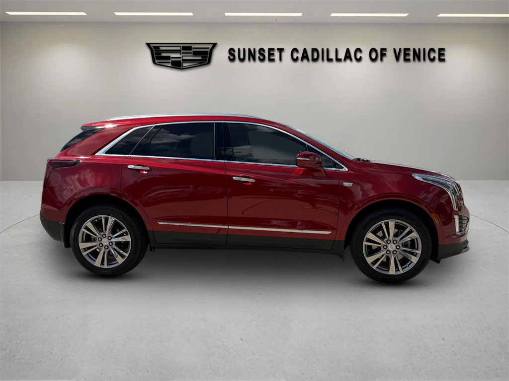 Certified 2024 Cadillac XT5 Premium Luxury FWD image 2