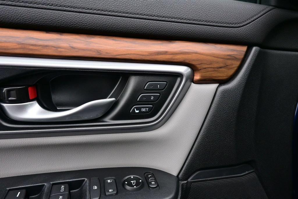 Used 2017 Honda CR-V EX-L image 10
