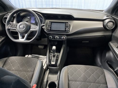Used 2018 Nissan Kicks S image 33