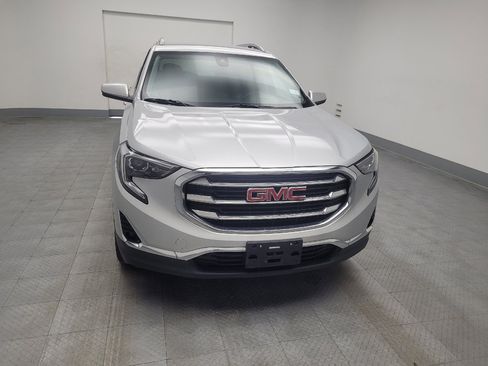 Used 2021 GMC Terrain SLT image 14