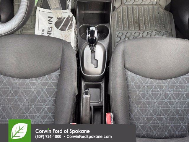 Used 2021 Chevrolet Spark LT FWD image 28