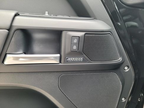 New 2026 Land Rover Defender 130 X-Dynamic SE AWD/4WD image 20