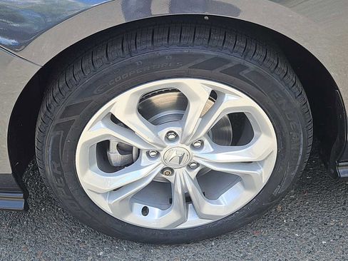 Certified 2024 Honda Accord LX image 7