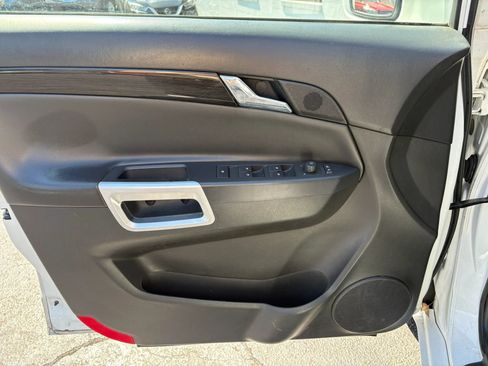 Used 2014 Chevrolet Captiva Sport LT w/ Convenience Package FWD image 9