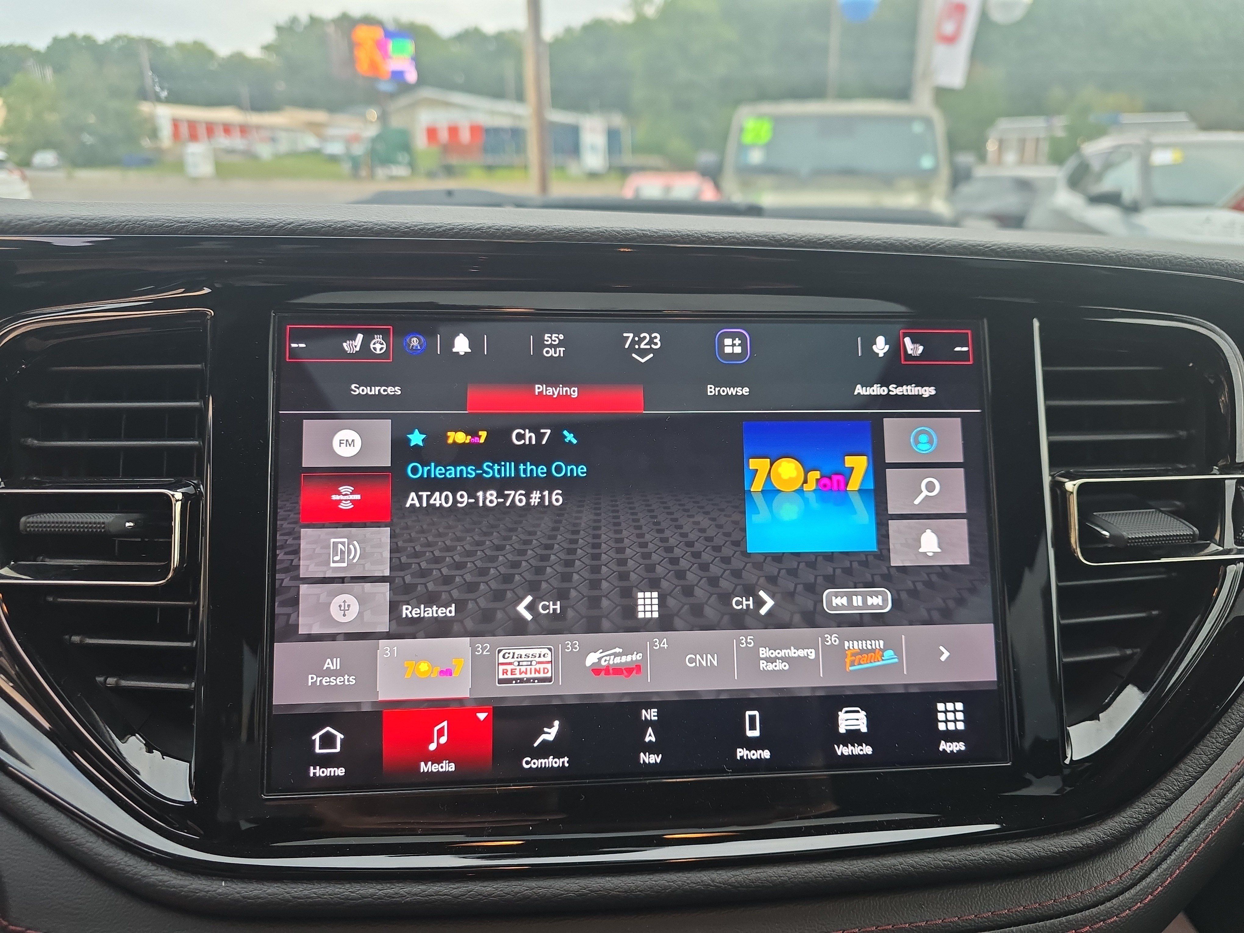 Used 2025 Dodge Durango GT AWD/4WD image 37