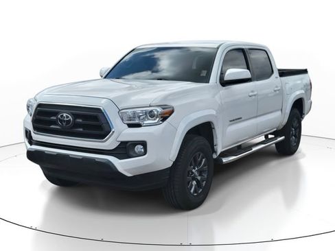 Used 2021 Toyota Tacoma SR5 image 2