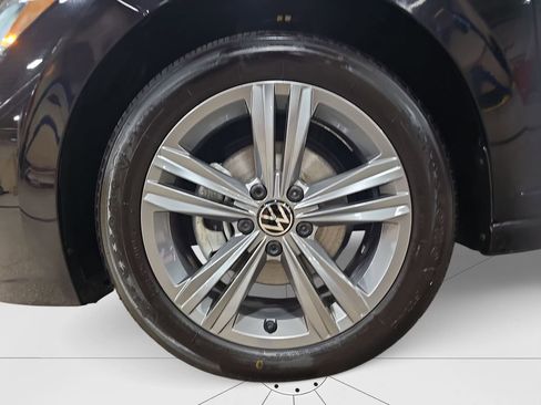 Used 2024 Volkswagen Jetta SE image 22