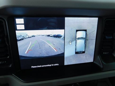 Used 2023 Ford Bronco Wildtrak image 26