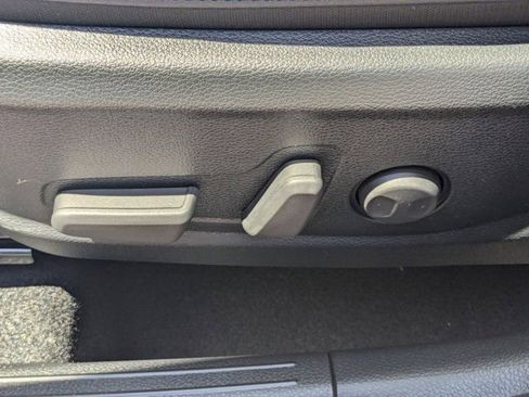 Used 2025 Kia Seltos SX w/ SX Sunroof Package image 15