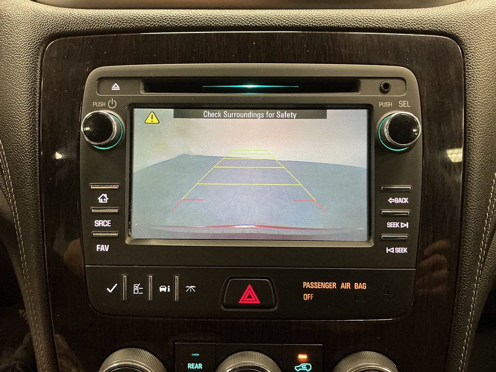 Used 2017 Chevrolet Traverse LT w/ Style and Technology Package AWD/4WD image 12