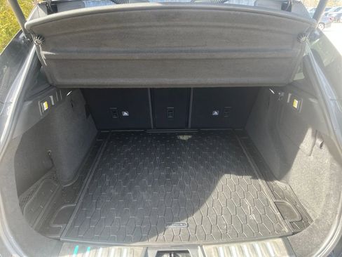 Used 2019 Jaguar F-PACE Prestige image 20