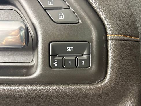 Used 2022 GMC Sierra 1500 AT4 w/ AT4 Premium Package AWD/4WD image 18
