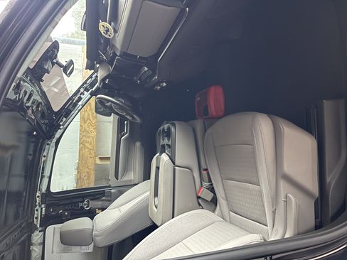 Used 2023 GMC Sierra 1500 SLE AWD/4WD image 5