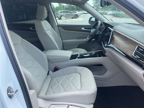 New 2026 Volkswagen Atlas SE FWD image 33