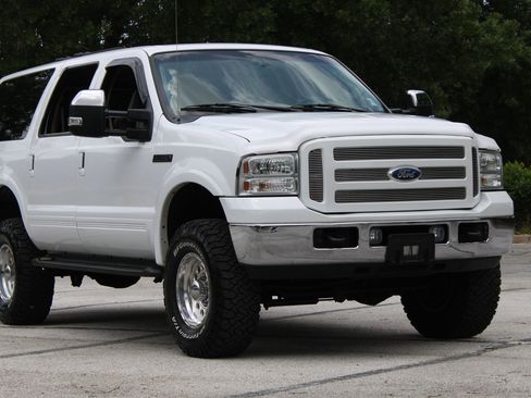 Used 2005 Ford Excursion Eddie Bauer AWD/4WD image 13