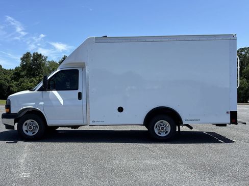 New 2025 GMC Savana 3500 w/ Power Convenience Package image 2