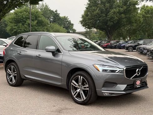 Used 2021 Volvo XC60 T5 Momentum w/ Premium Package AWD/4WD image 1