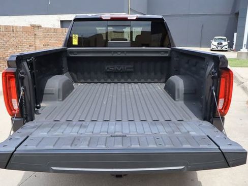 Used 2024 GMC Sierra 1500 SLT RWD image 28