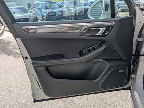 Used 2025 Porsche Macan GTS image 12