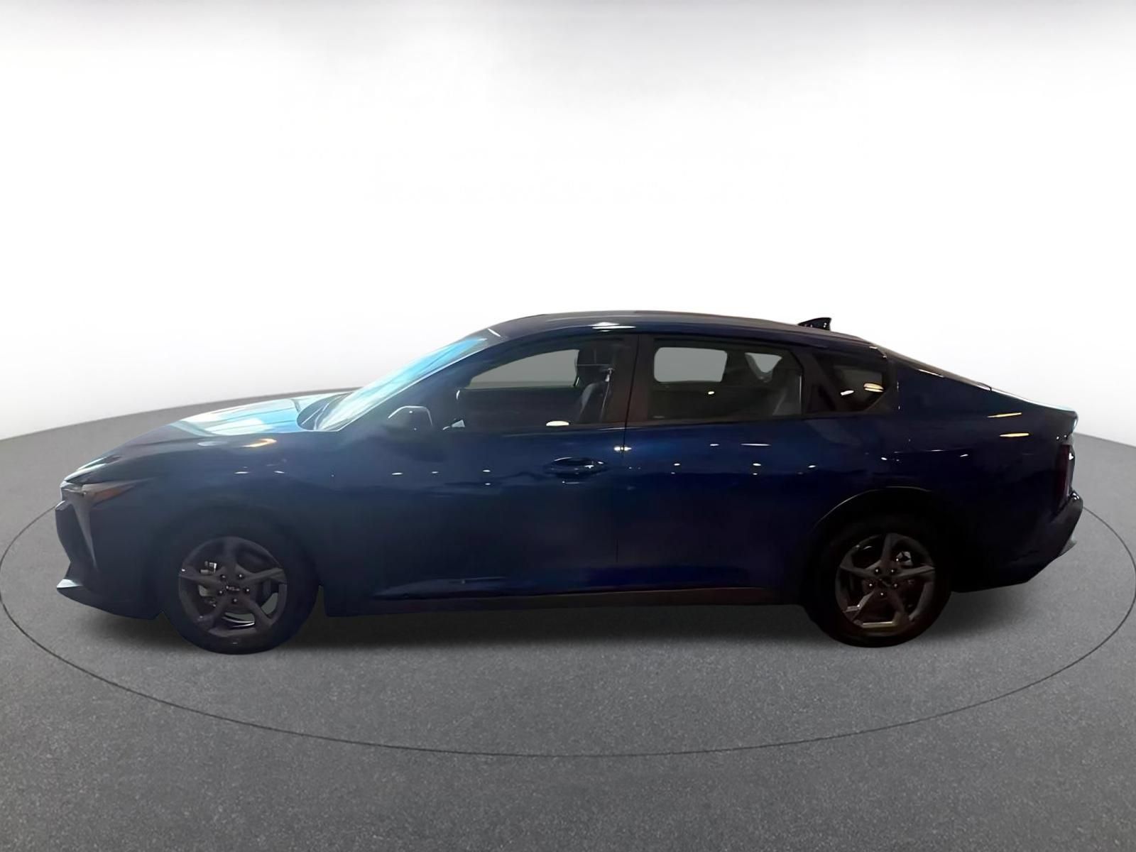 Used 2025 Kia K4 FWD image 8